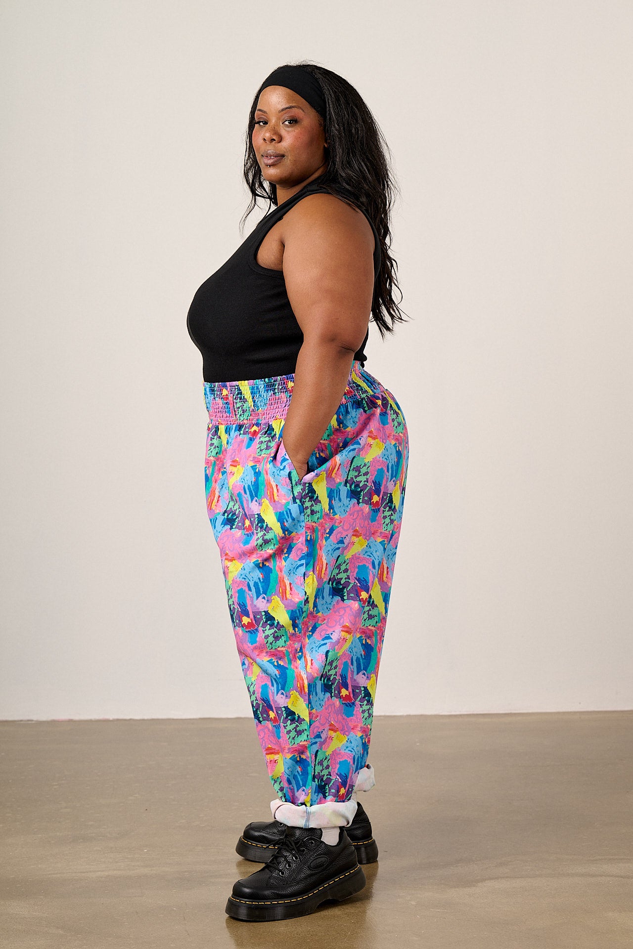 L.E Alexa - Cotton Trousers in Arthouse & Yak