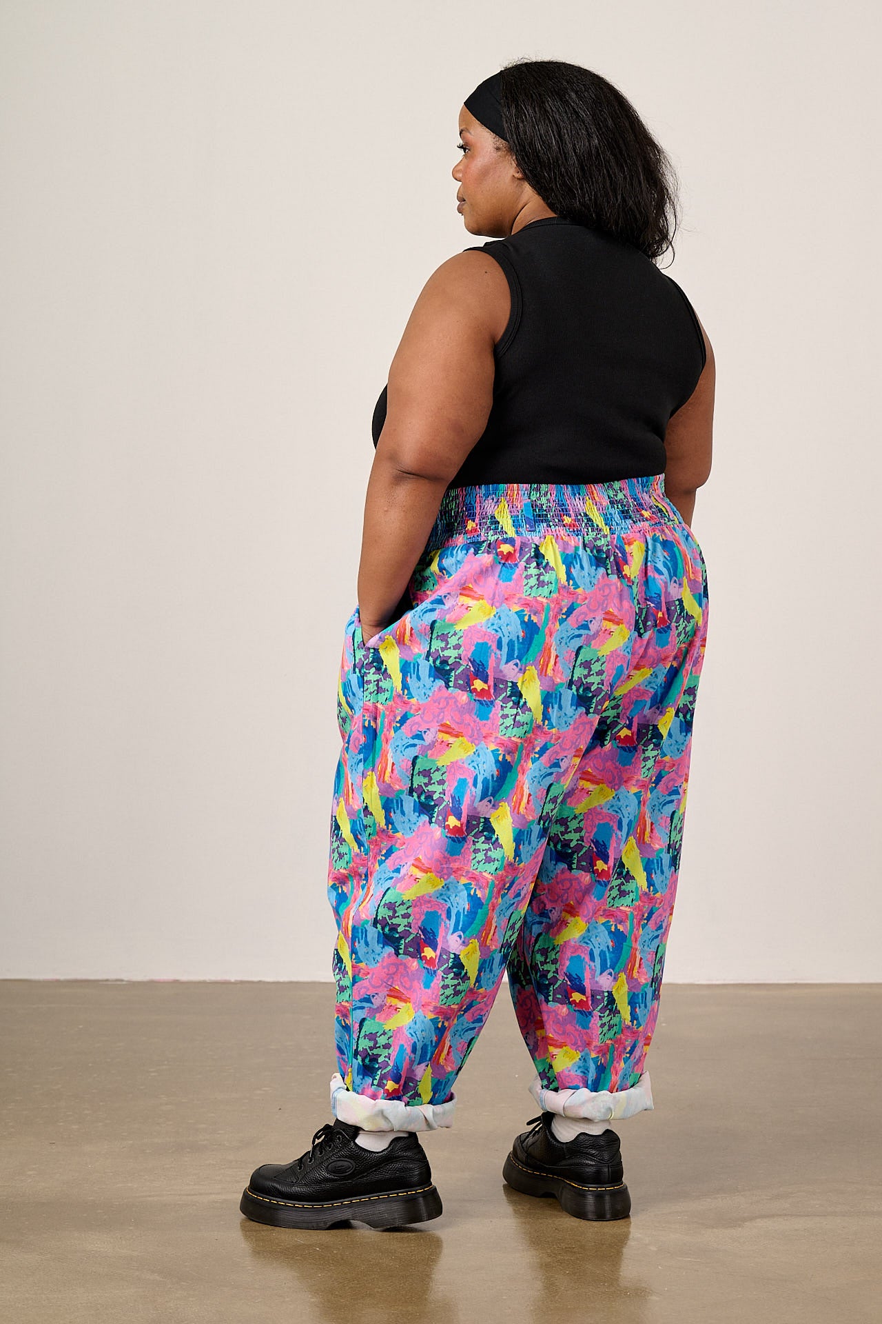 L.E Alexa - Cotton Trousers in Arthouse & Yak