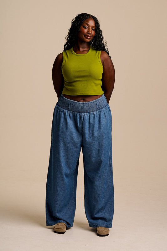 Alex - Wide Leg Cotton Trousers in Mid Wash Blue