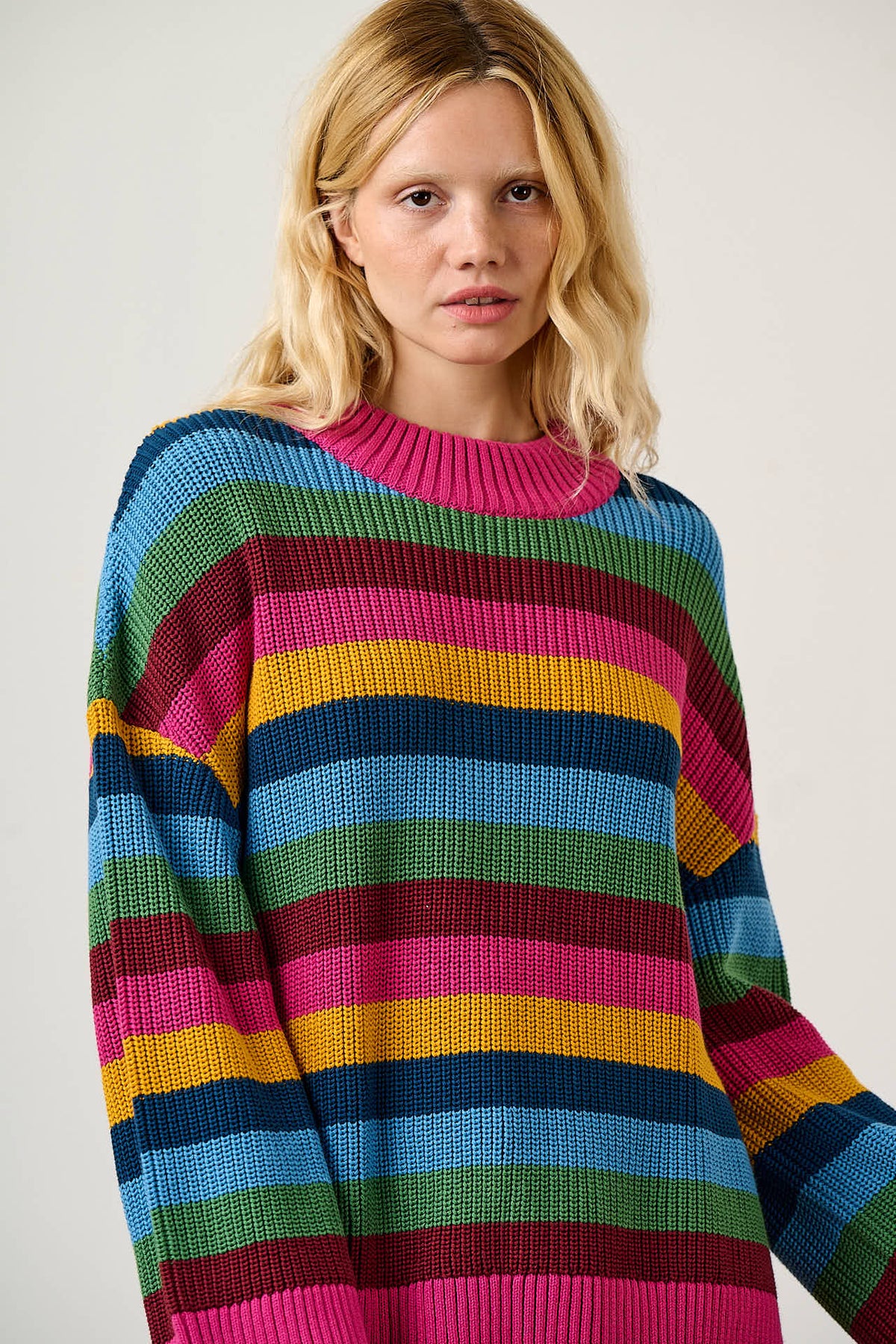 Amari - Oversized Knitted Jumper in Masquerade Rainbow Stripe