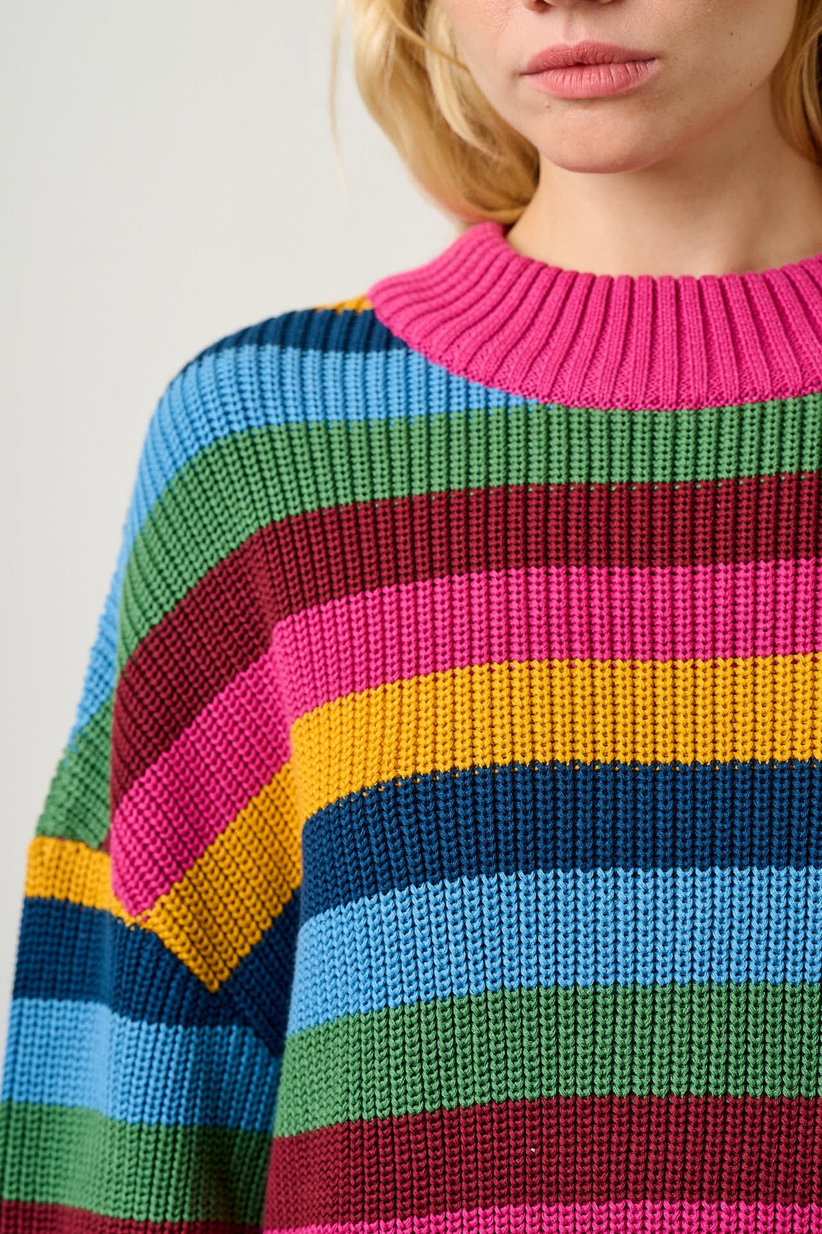 Amari - Oversized Knitted Jumper in Masquerade Rainbow Stripe