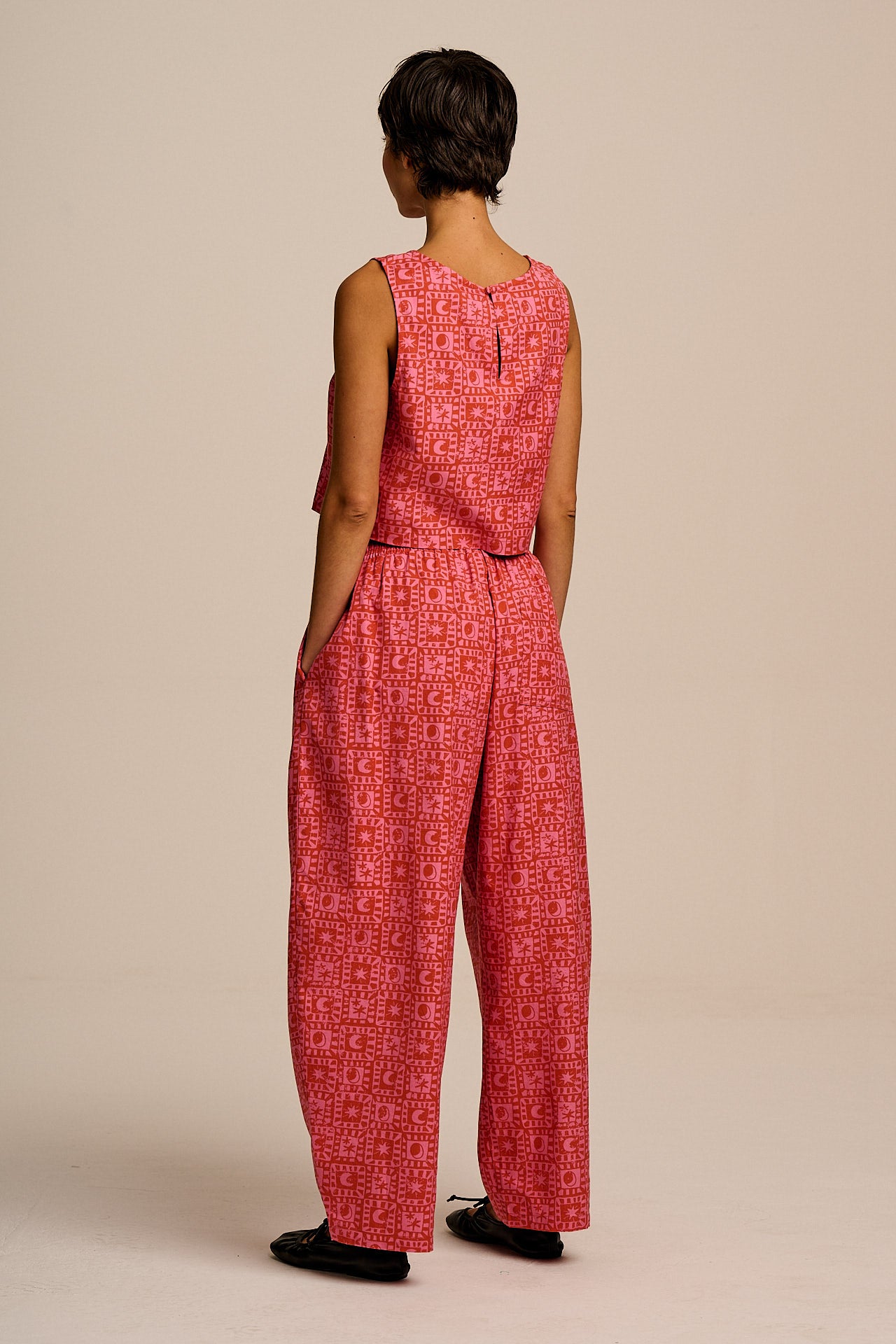 Freddie - Barrel Leg Cotton Trousers in Pink & Red Lunar Checkerboard