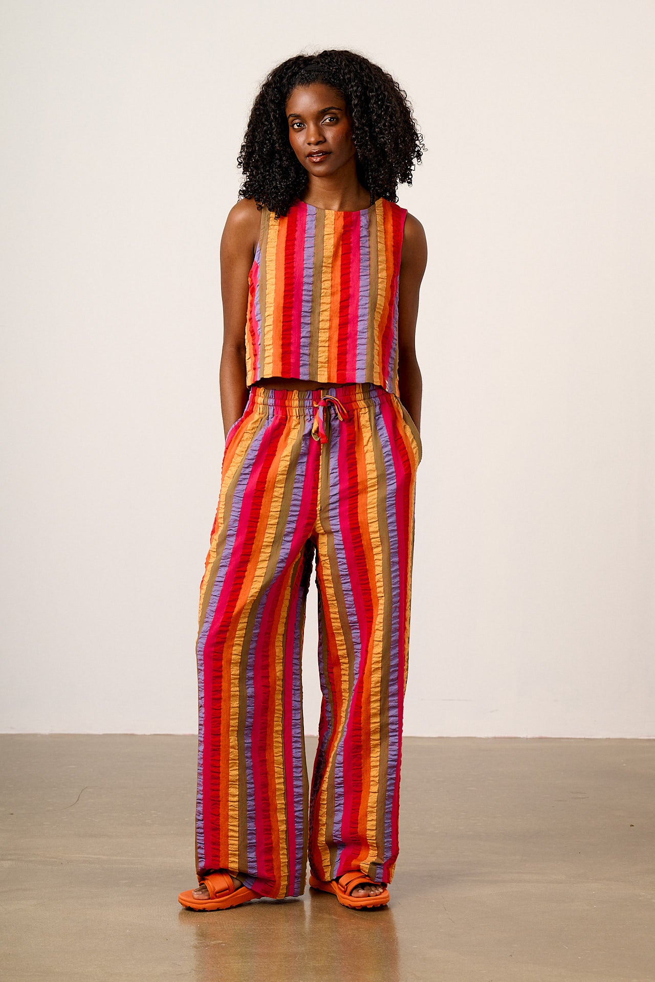 Arden - Cotton Shell Top in Wide Rainbow Stripe