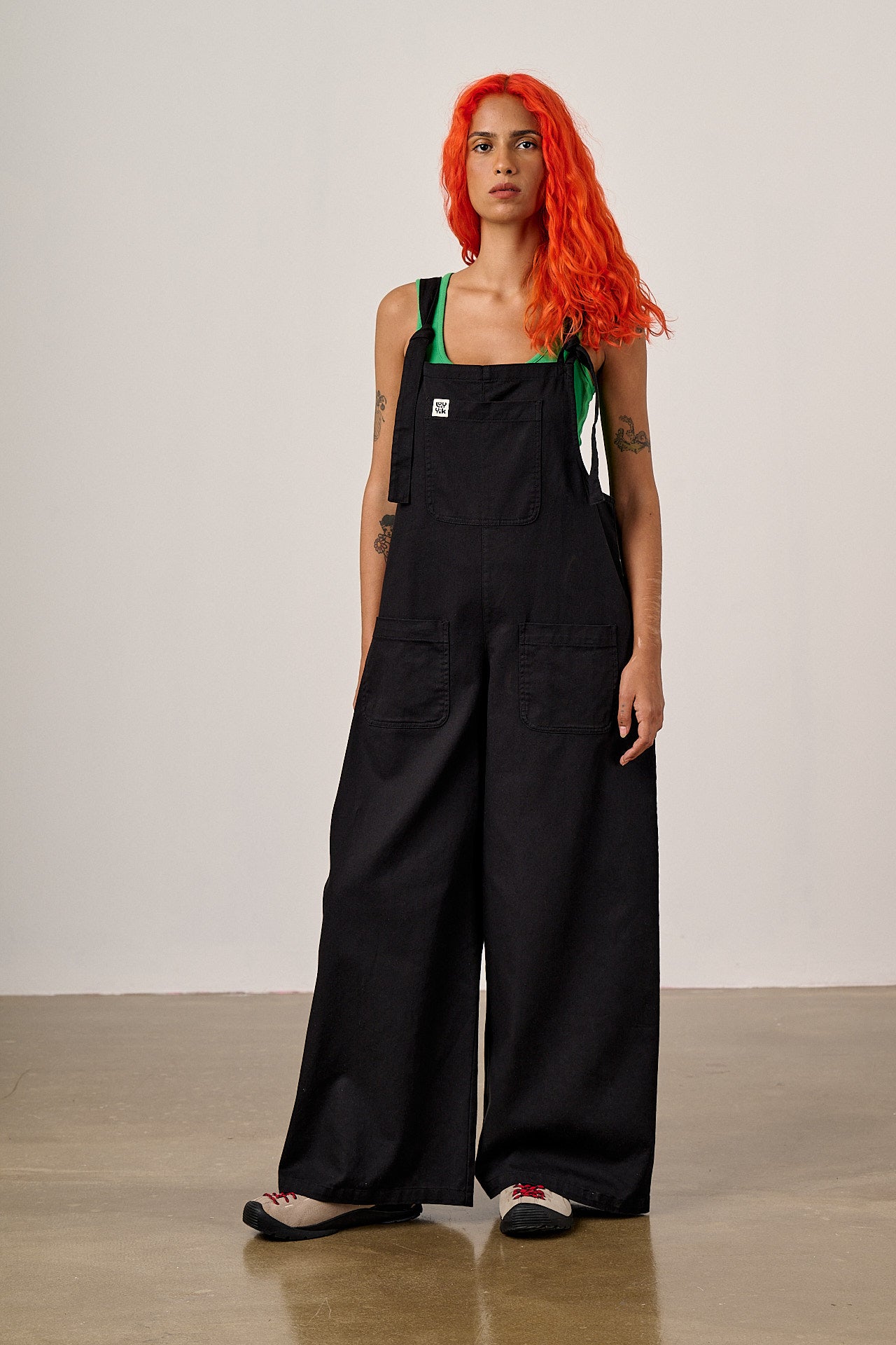 Arlo - Cotton Wide Leg Dungarees in Black