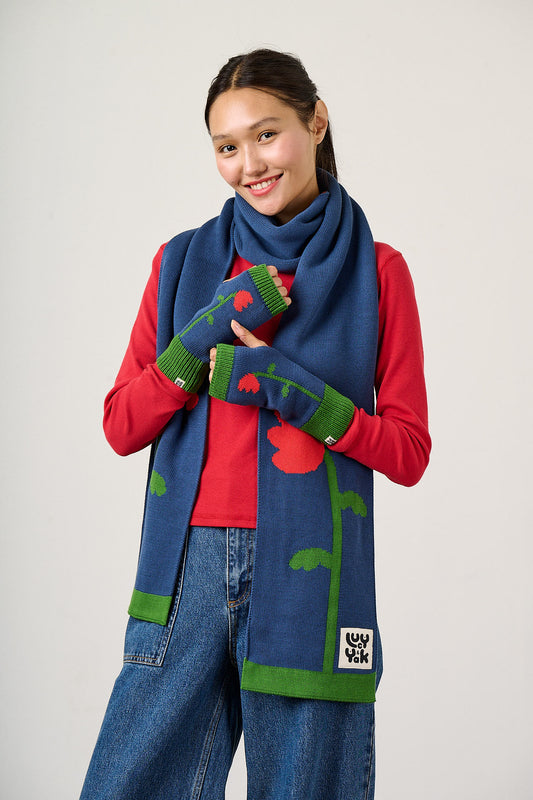 Caspian - Fingerless Knitted Gloves in Tulips