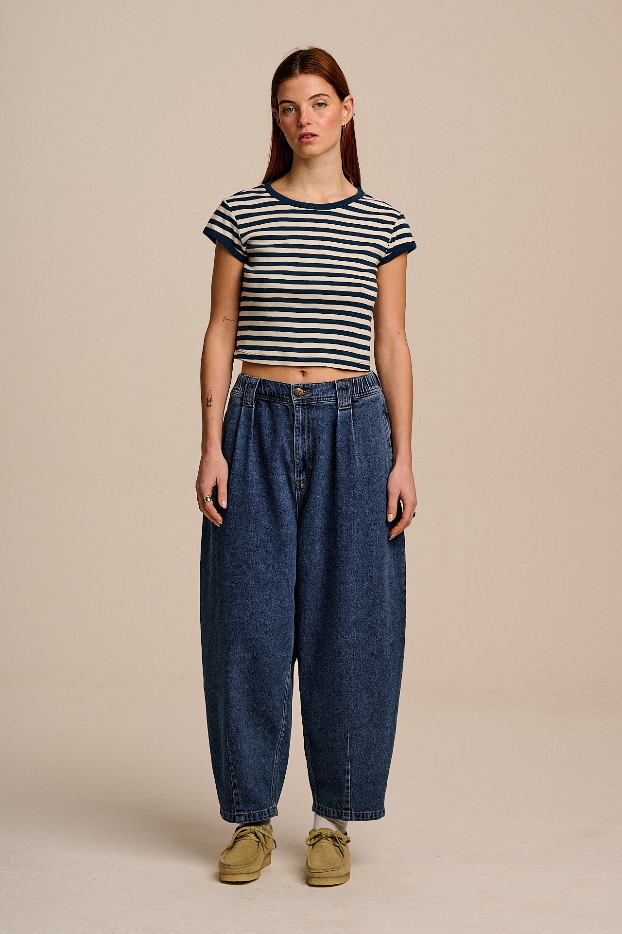 Ashby - Denim Barrel Leg Jeans in Mid Wash