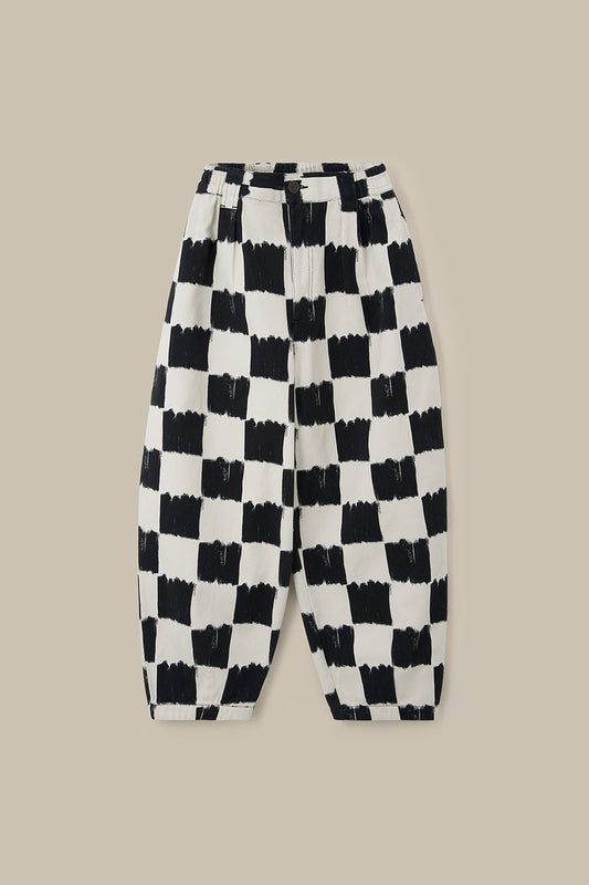 Ashby - Cotton Barrel Leg Trousers in Black & Ecru Blurred Checkerboard