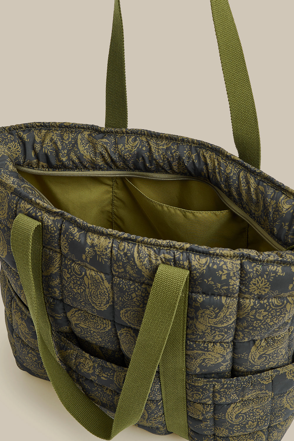 Dax - Quilted Tote in Grunge Green Paisley Print