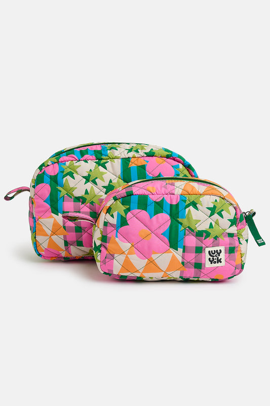 Amaliah - Washbag in Young at Heart Print