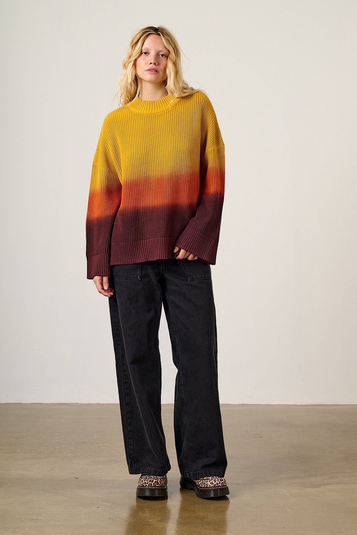 Amari - Oversized Knitted Jumper in Orange Ombre