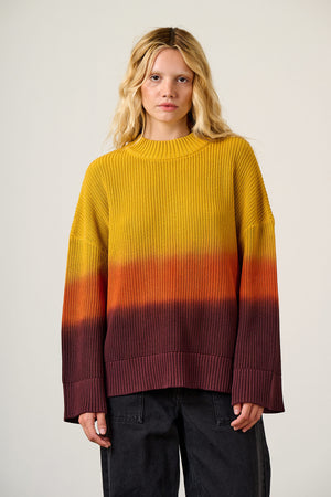 Amari - Oversized Knitted Jumper in Orange Ombre
