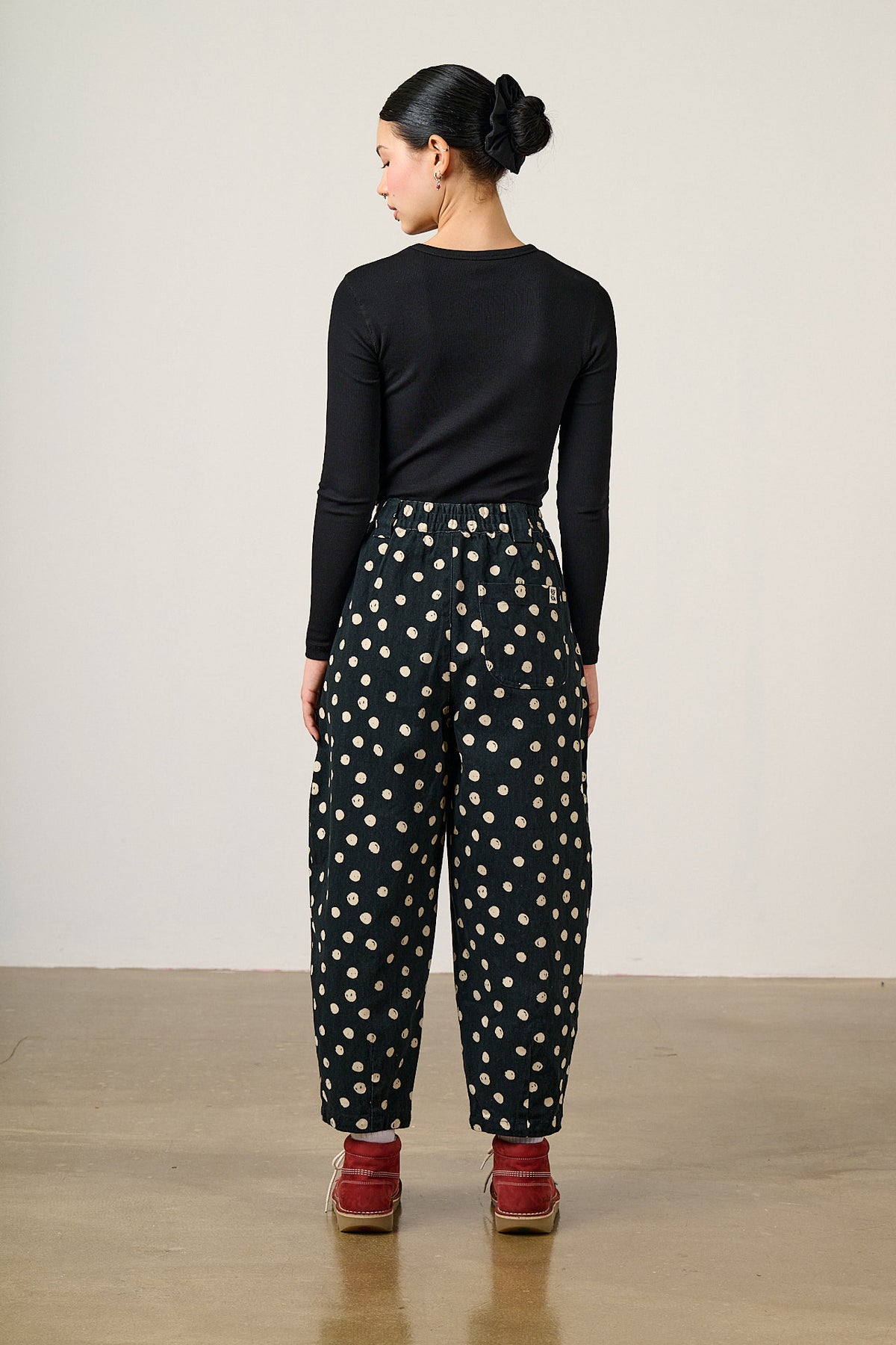 Ashby - Organic Cotton Barrel in Polka Dot Black and Ecru
