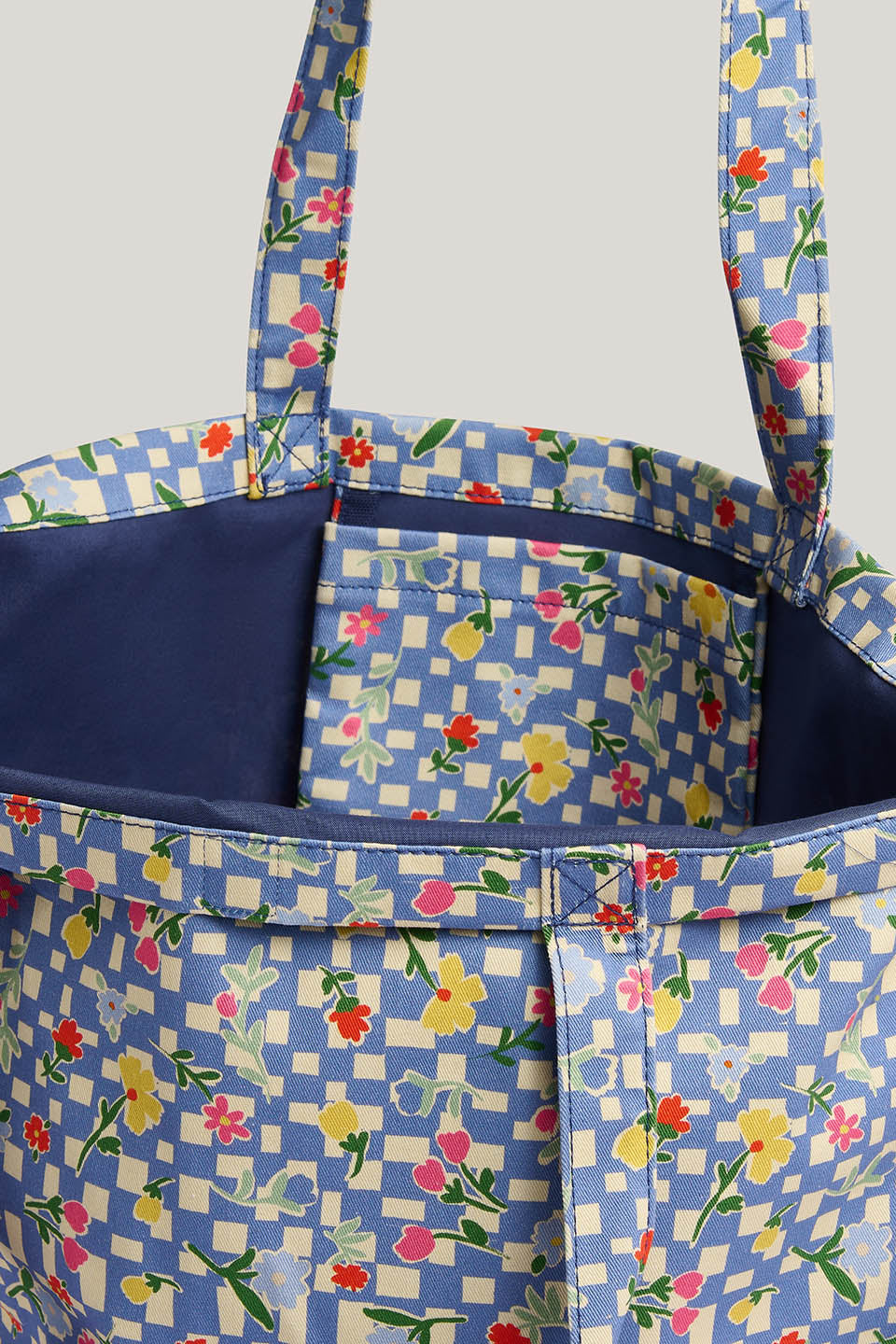 Catalina - Oversized Tote in Ditsy Floral Checkerboard