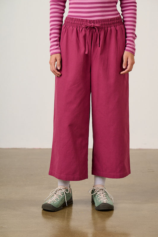 Chuck - Organic Cotton Wide Leg Trousers in Raspberry Matty