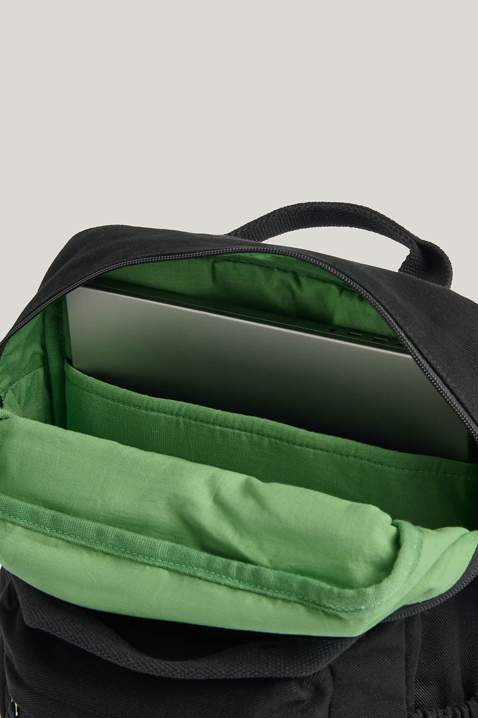 Colby - Backpack in Black with Green Lining