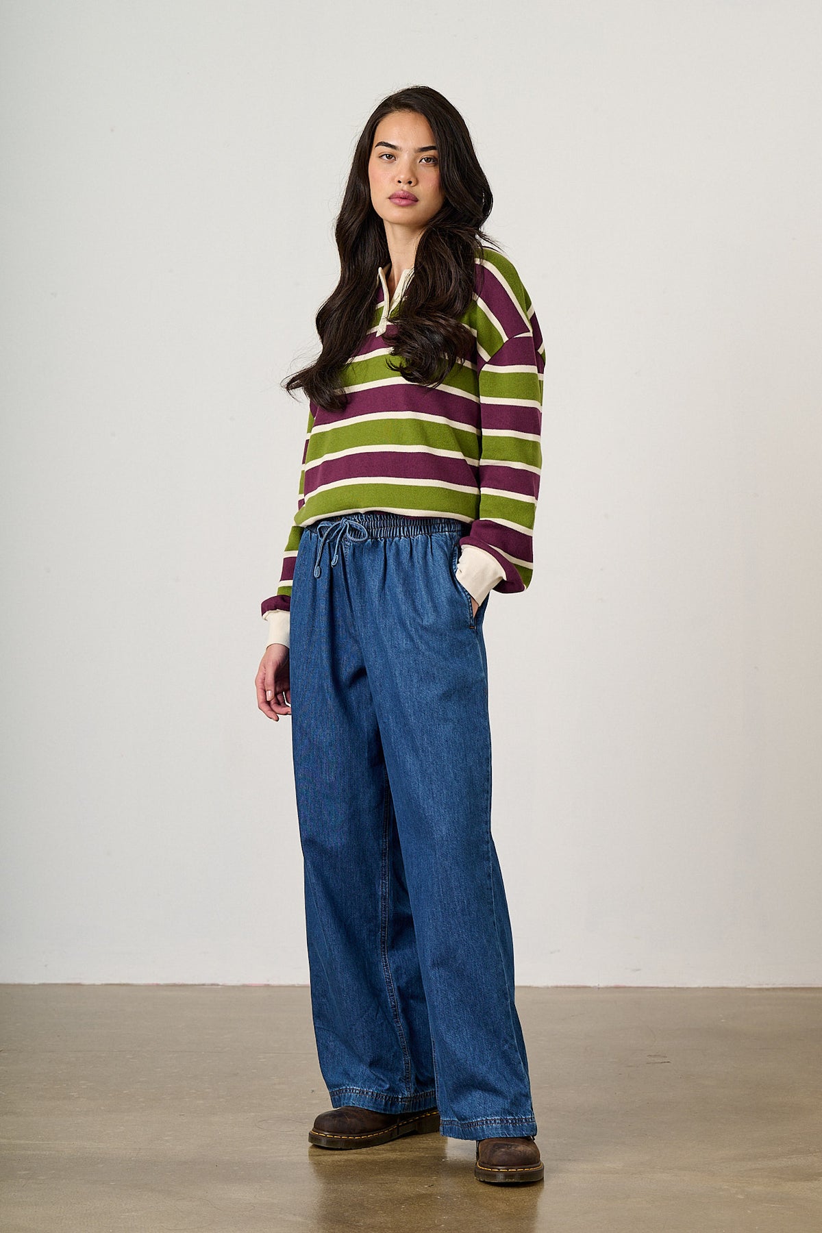 Norris - Wide Leg Jeans Organic Cotton Denim in Mid Wash Blue