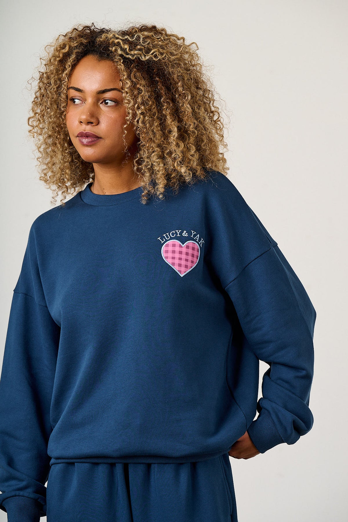 Sutton - Organic Cotton Blend Sweatshirt in Love Heart Applique