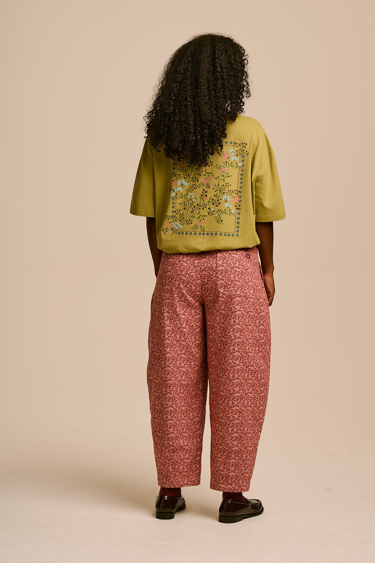 Ashby - Cotton Barrel Trouser in Pink Palace Ditsy Floral