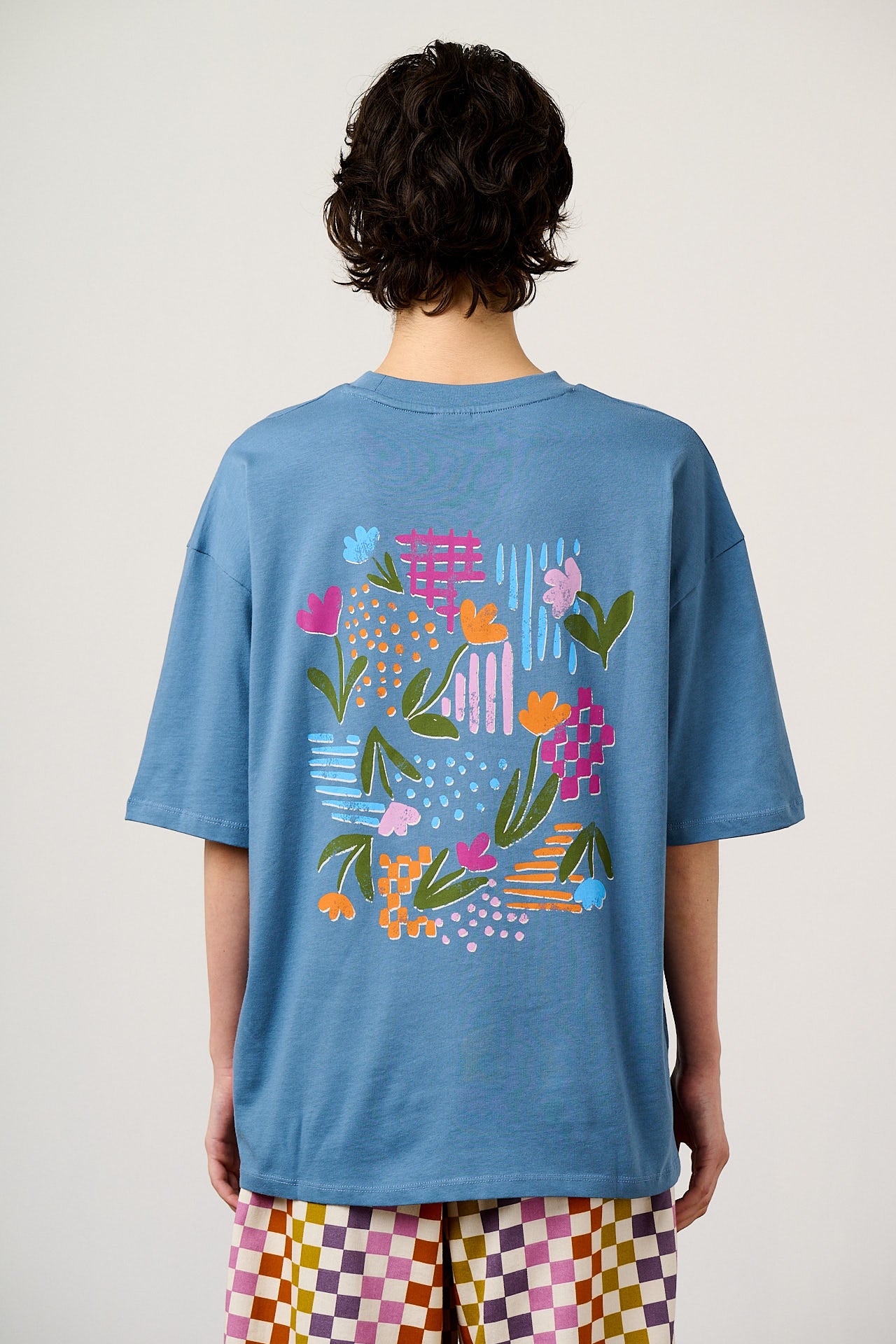 Benny - Oversized Cotton T-Shirt in Navy Retro Picnic Graphic