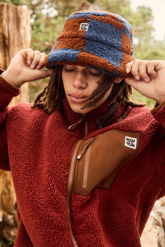 Travis - Borg Fleece Bucket Hat in Chester Check Print