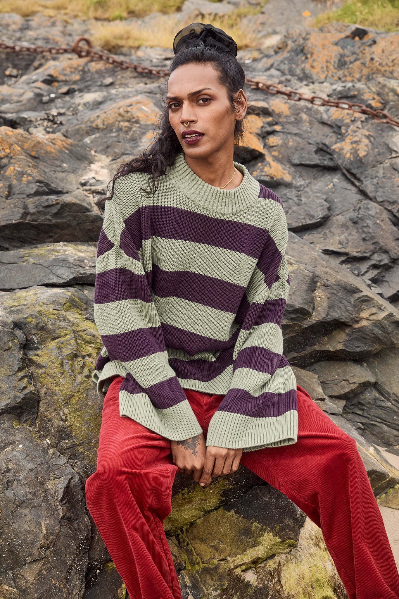 Amari - Oversized Knitted Jumper in Green & Plum Stripe