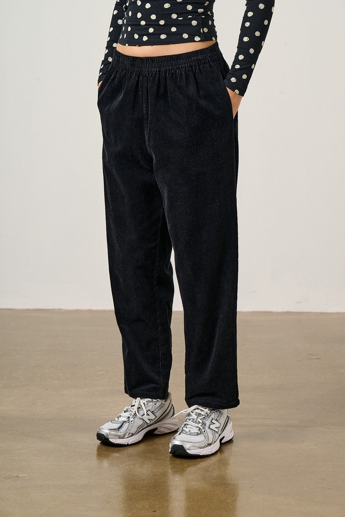 Billie - Organic Corduroy Trousers in Black