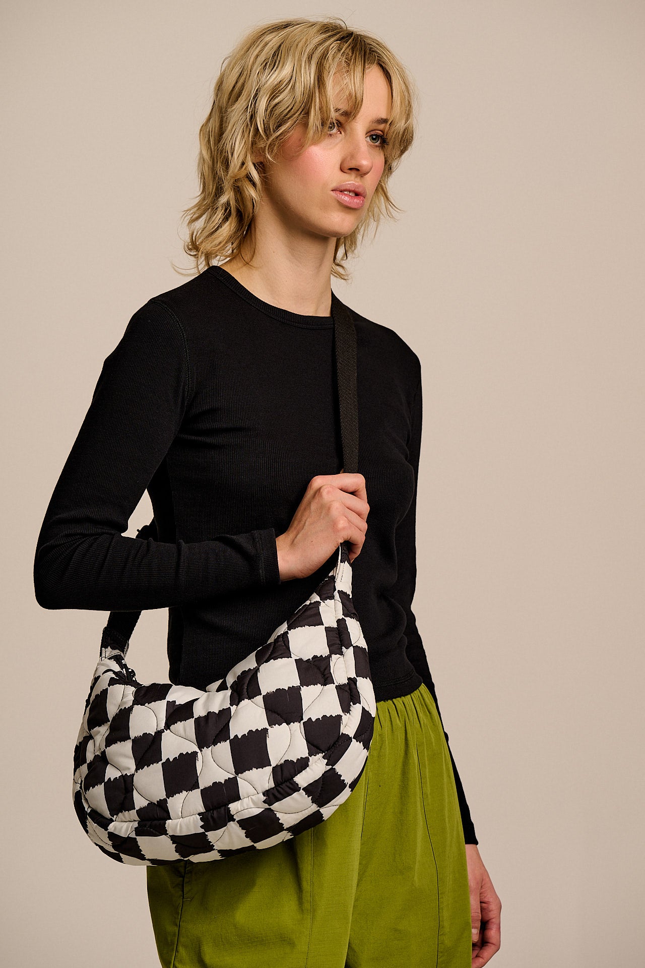 Bryony - Crossbody Bag in Black & Ecru Blurred Checkerboard