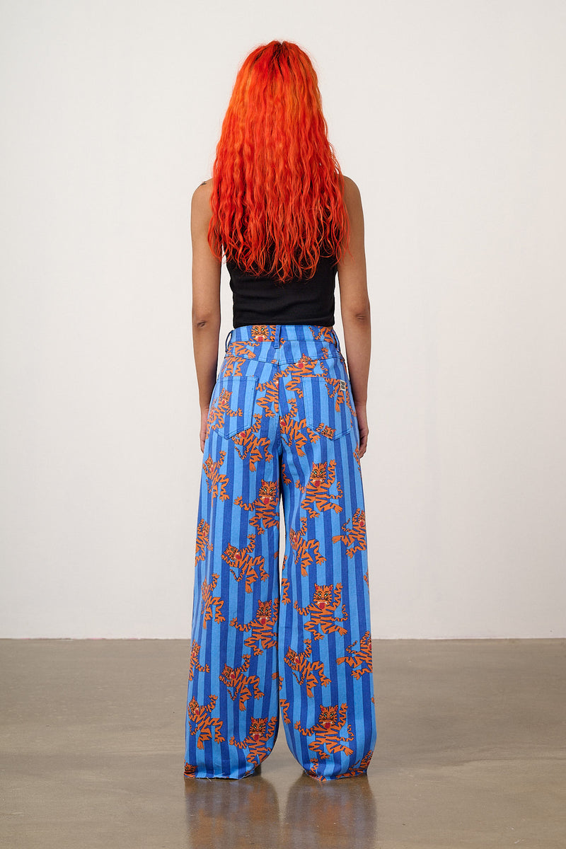 Carter - High Waisted Cotton Trousers in Blue Tiger Stripe