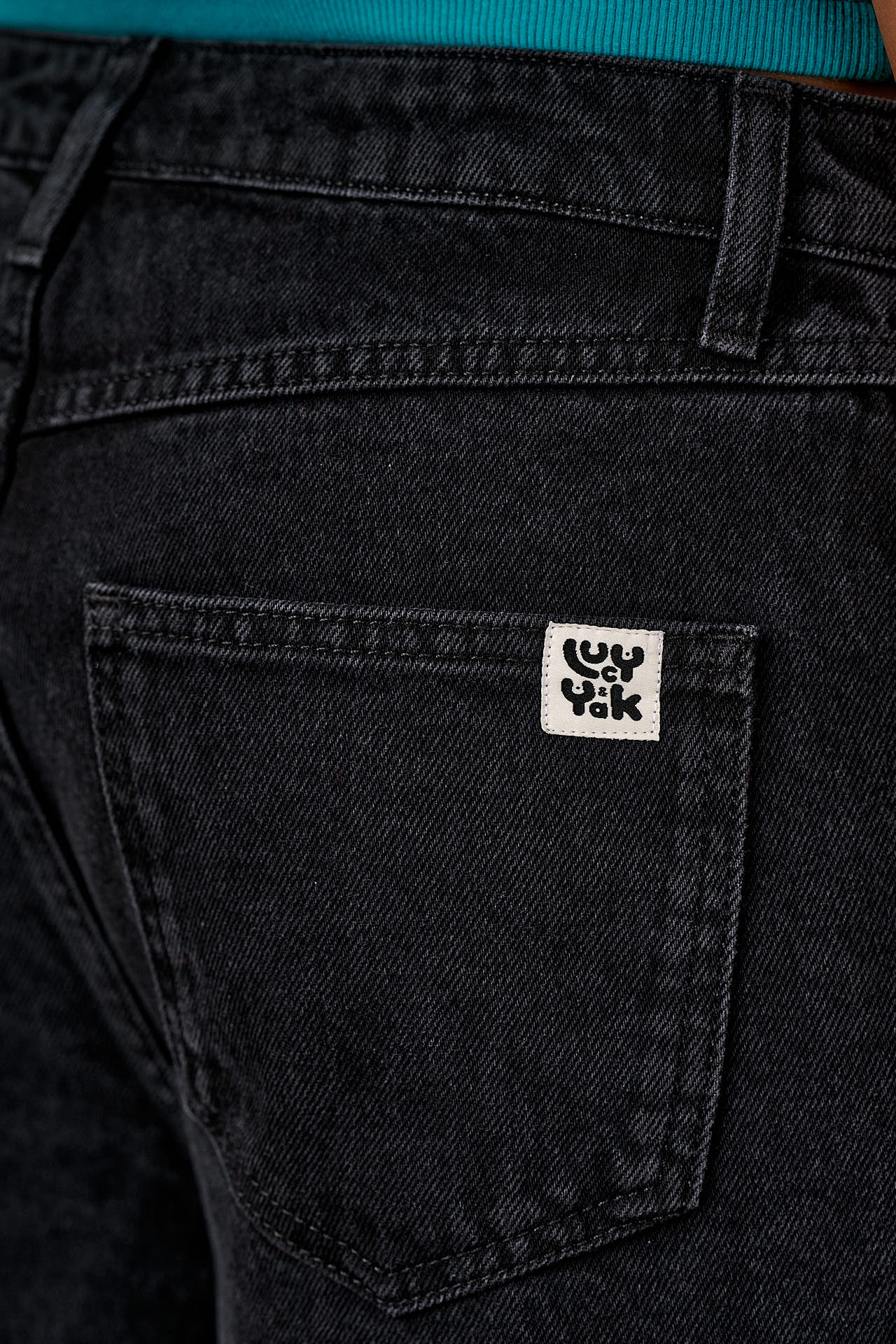 Carter - High Waisted Denim Jeans in Washed Black