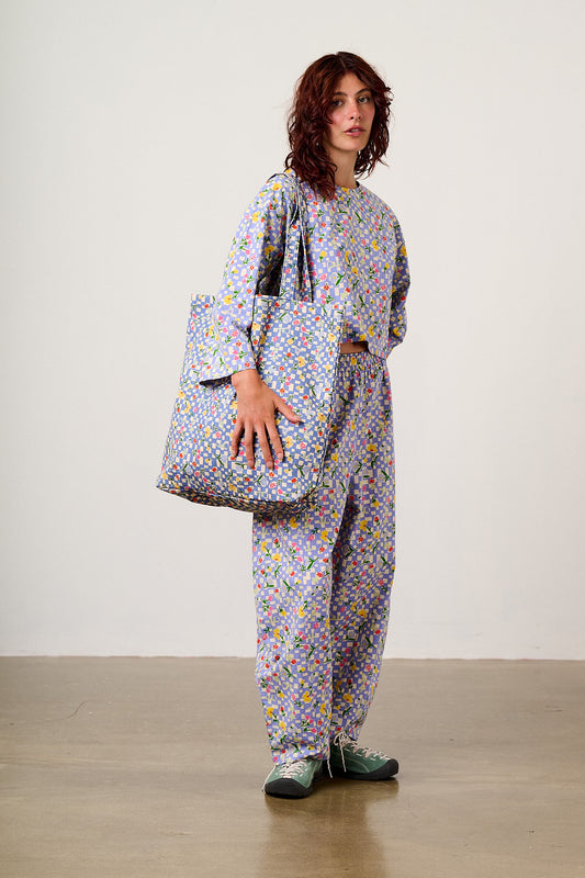 Catalina - Oversized Tote in Ditsy Floral Checkerboard