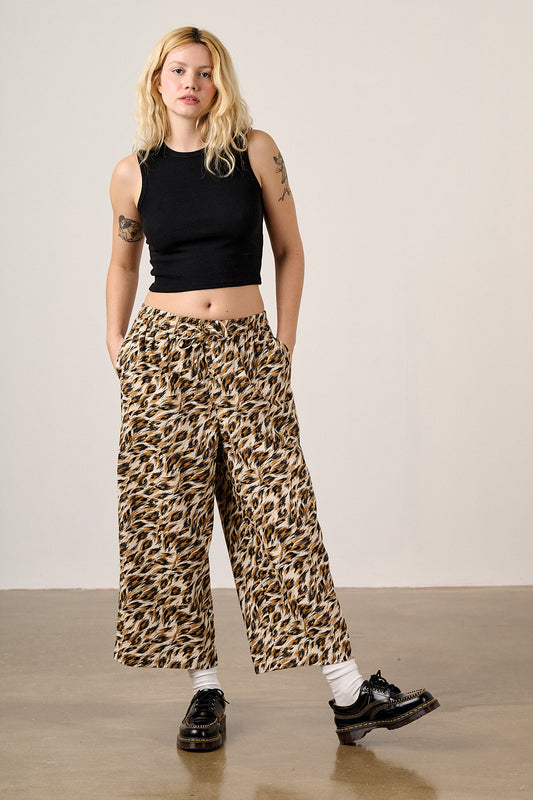 Chuck - Cotton Trousers in Leo Swirl