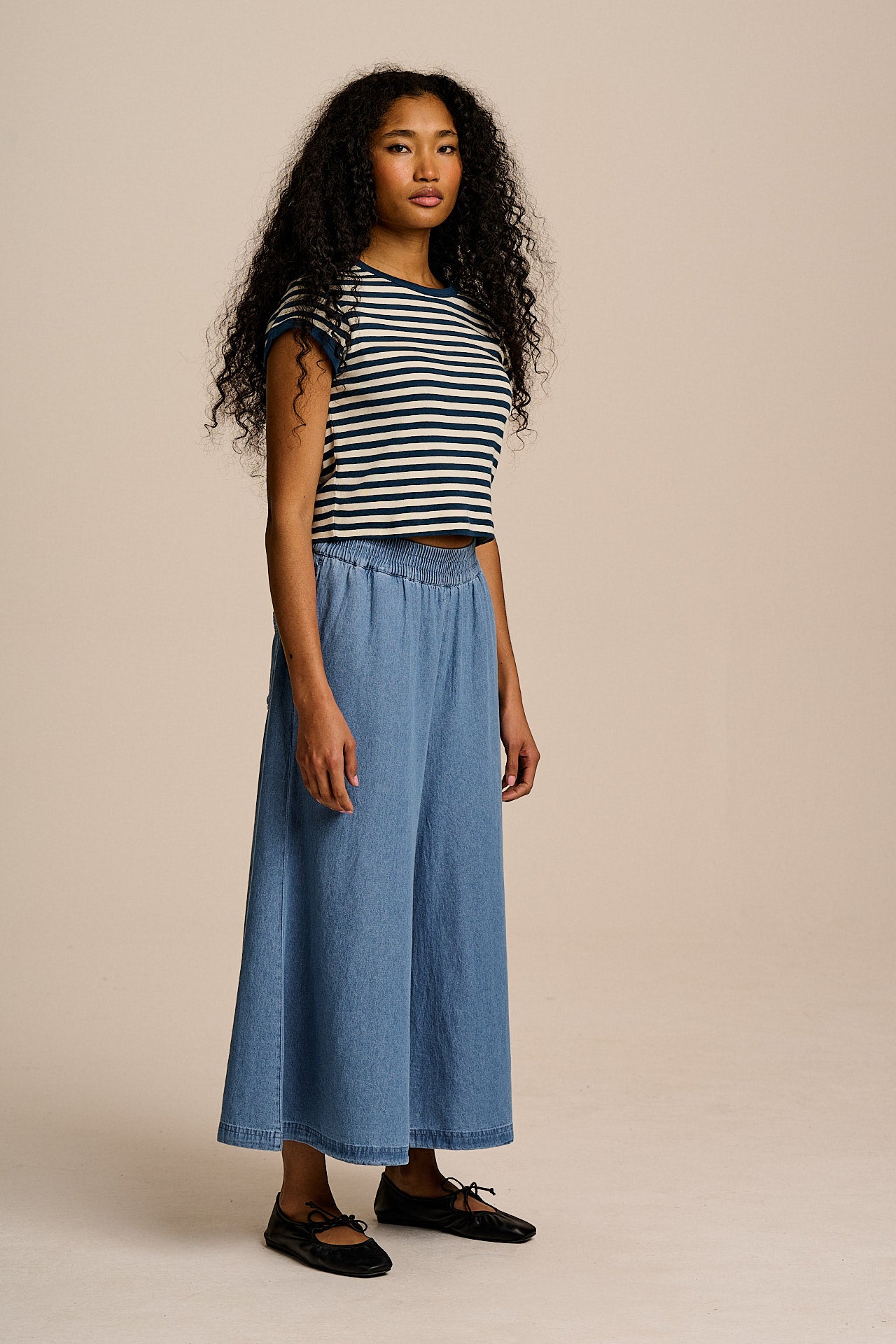 Chase - Lightweight Denim Culotte Trousers in Lightwash