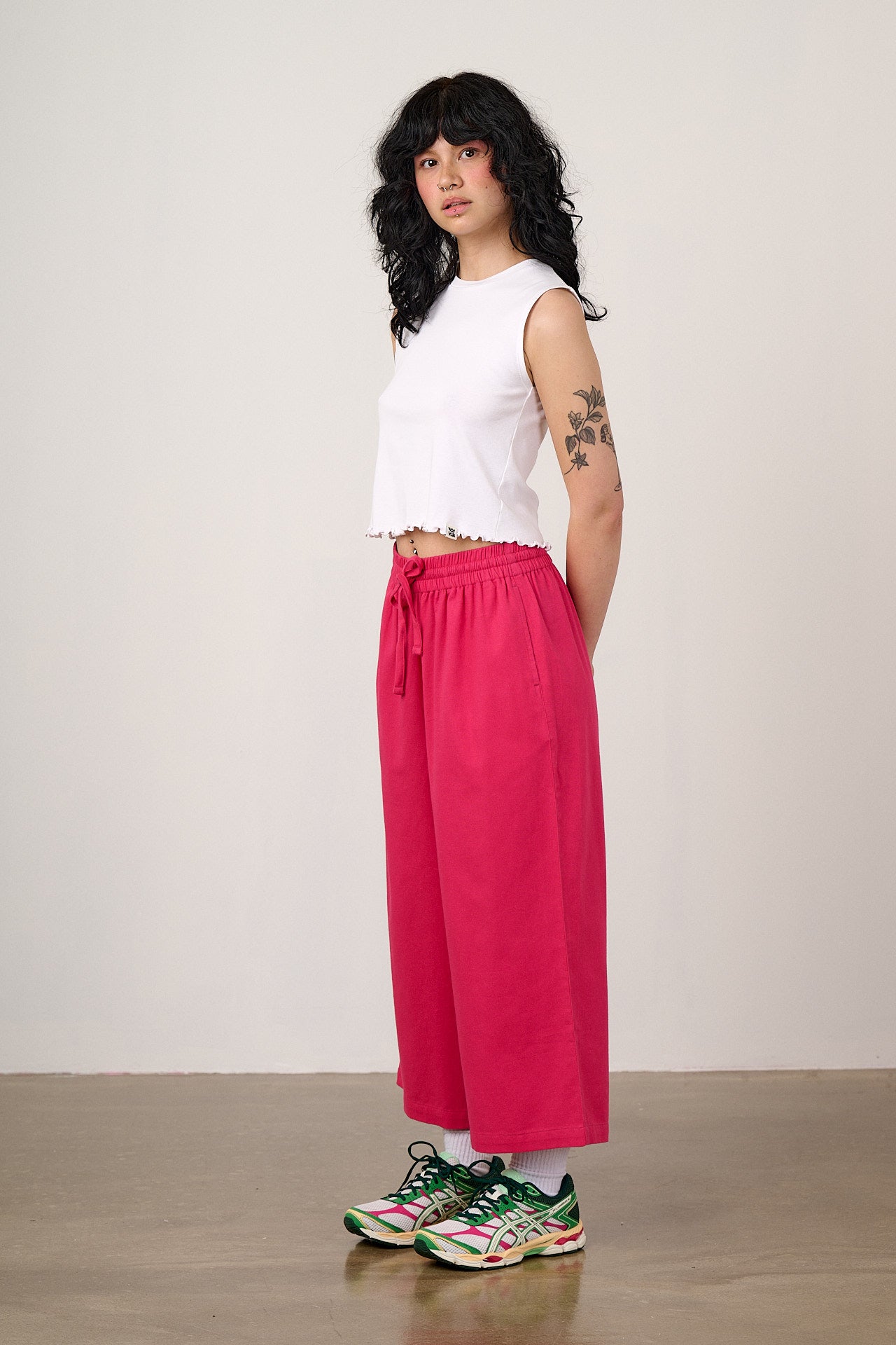 Chuck - Cotton Trousers in Fuchsia Rose