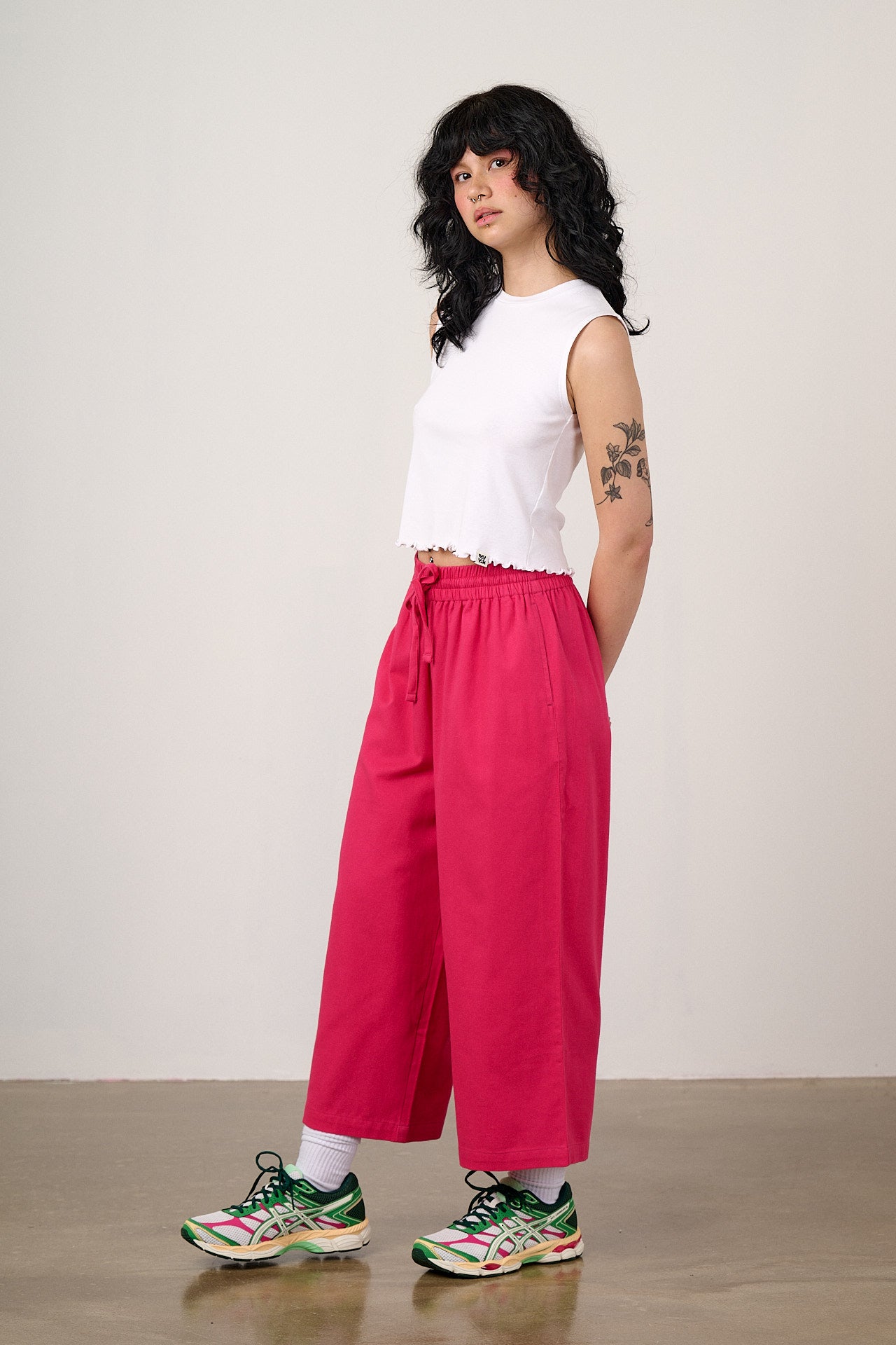 Chuck - Cotton Trousers in Fuchsia Rose