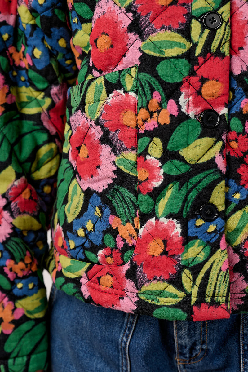 Cleo - Cotton Collarless Quilted Jacket in Black Marie Print