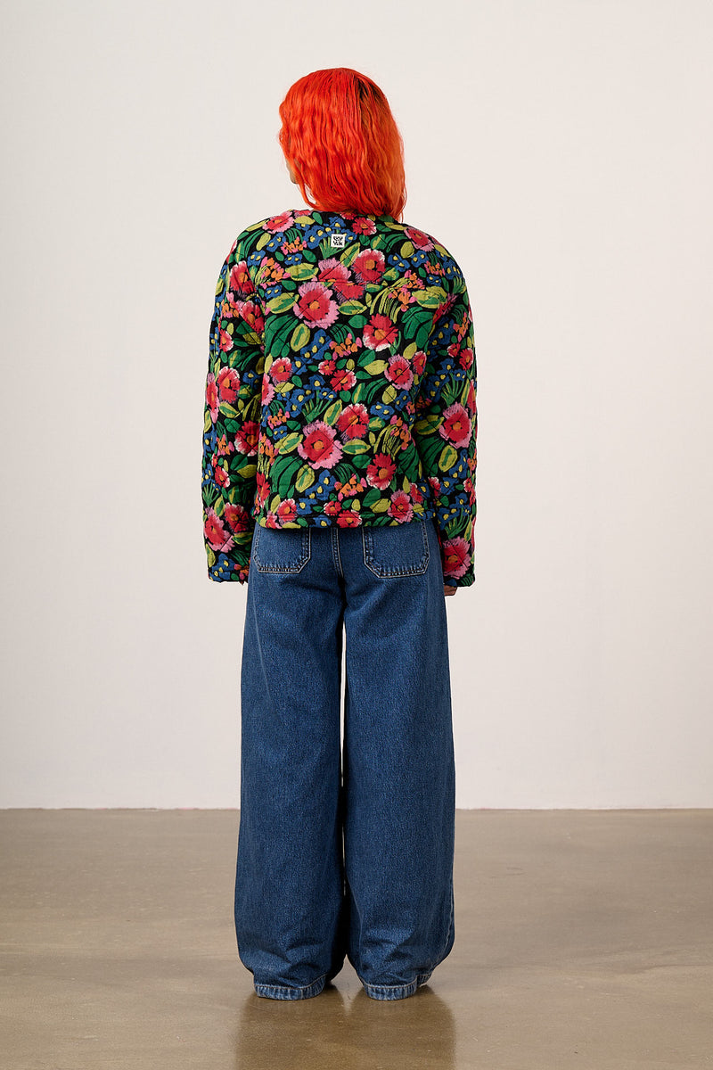 Cleo - Cotton Collarless Quilted Jacket in Black Marie Print