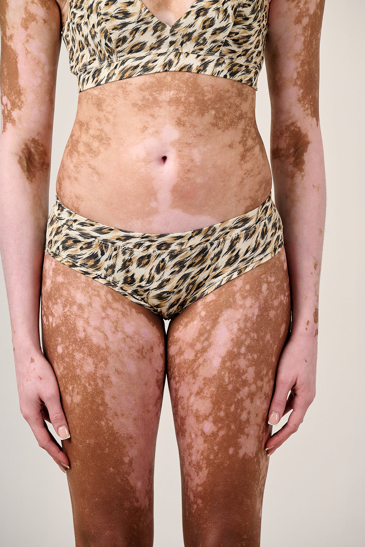 Collette - Viscose Briefs Pant in Leo Swirl