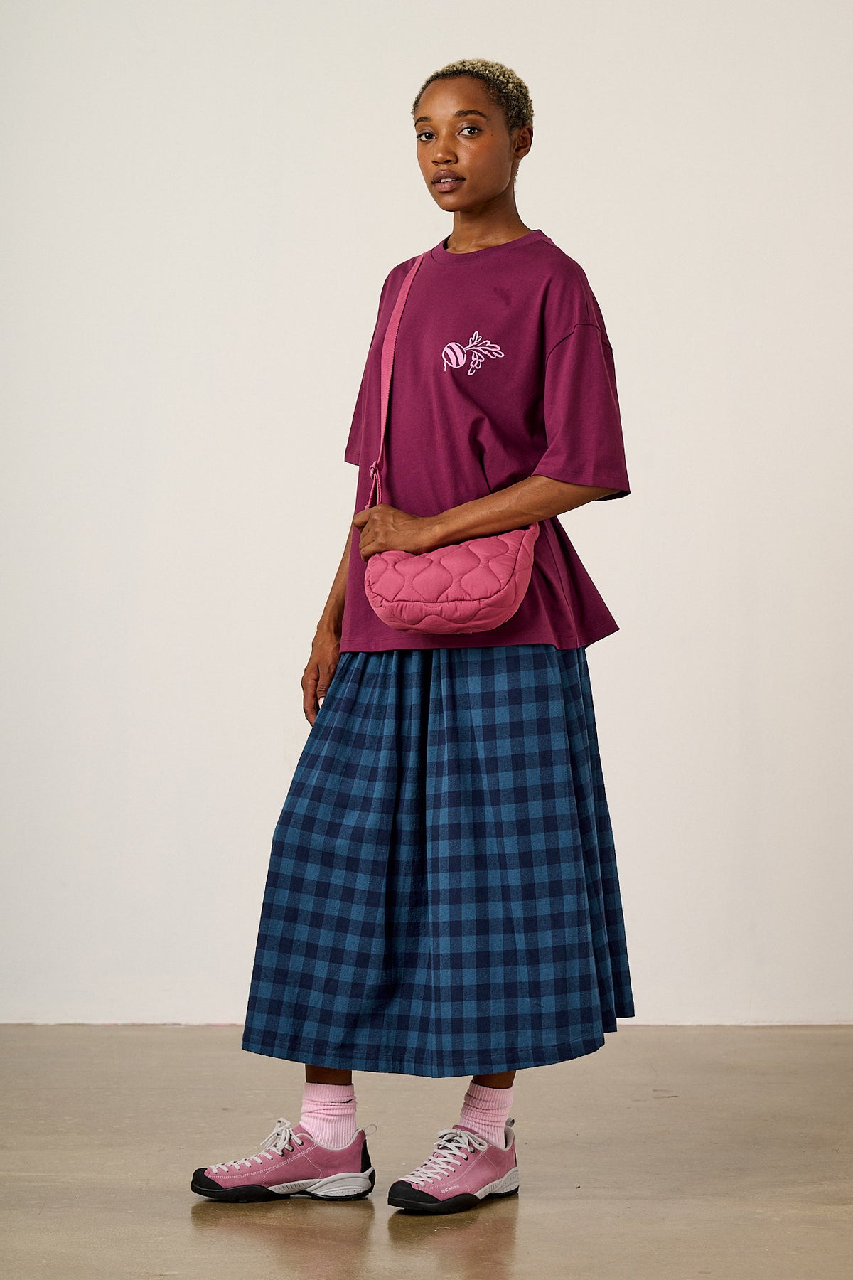 Reims - Crossbody Bag in Raspberry