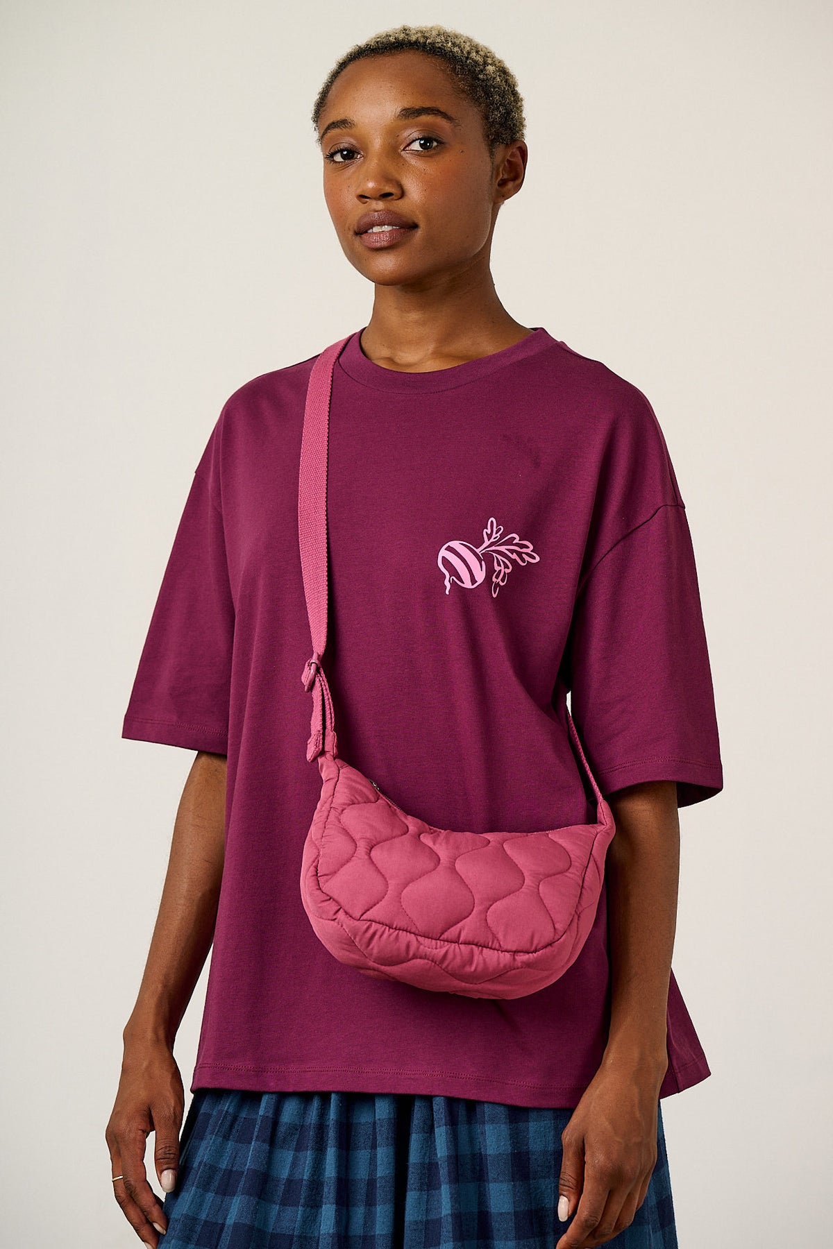 Reims - Crossbody Bag in Raspberry