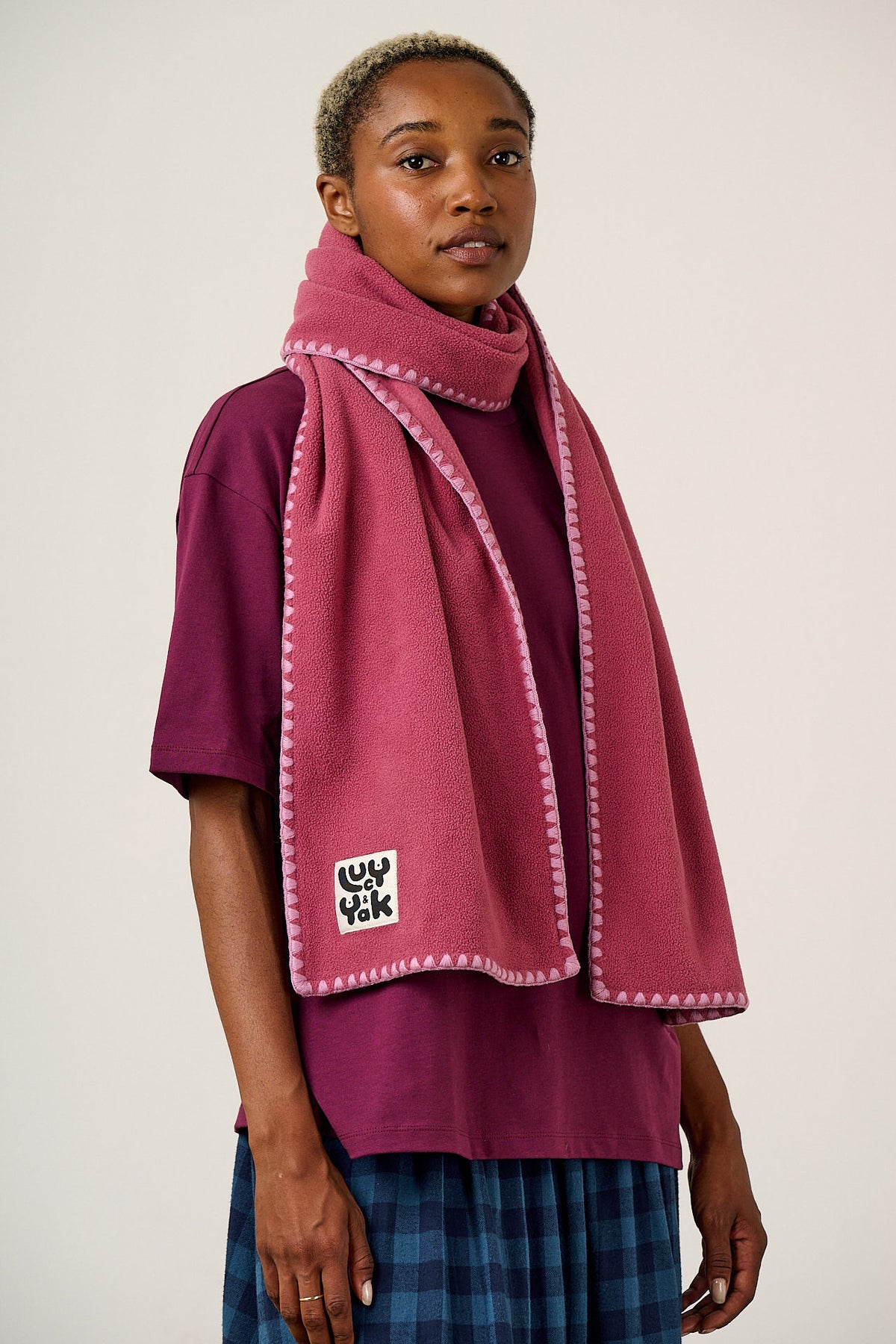 Kiri - Polar Fleece Blanket Stitch Scarf in Pink