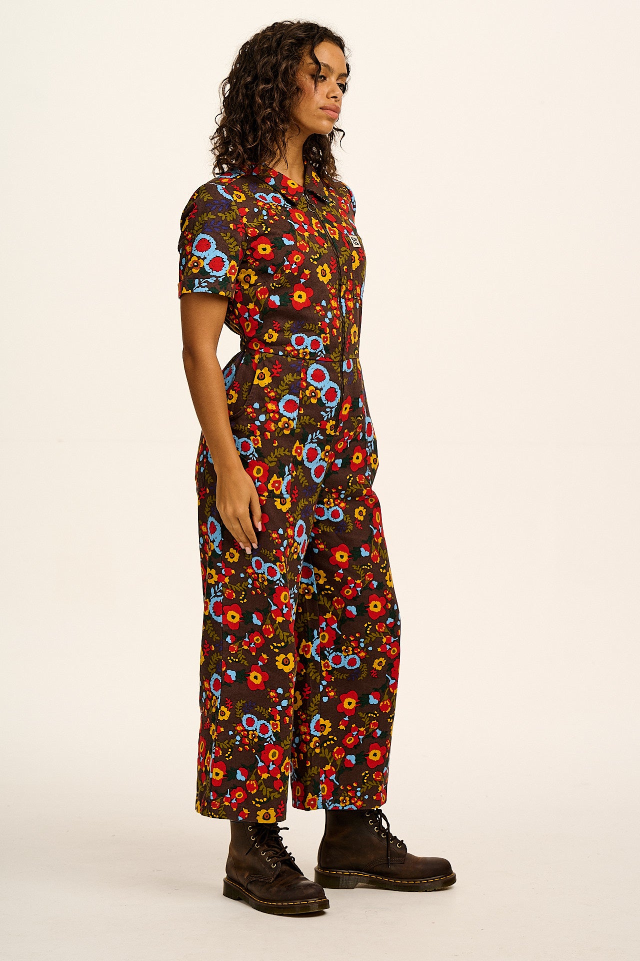 Ragan - Cotton Jumpsuit in Follow Trails Floral Print