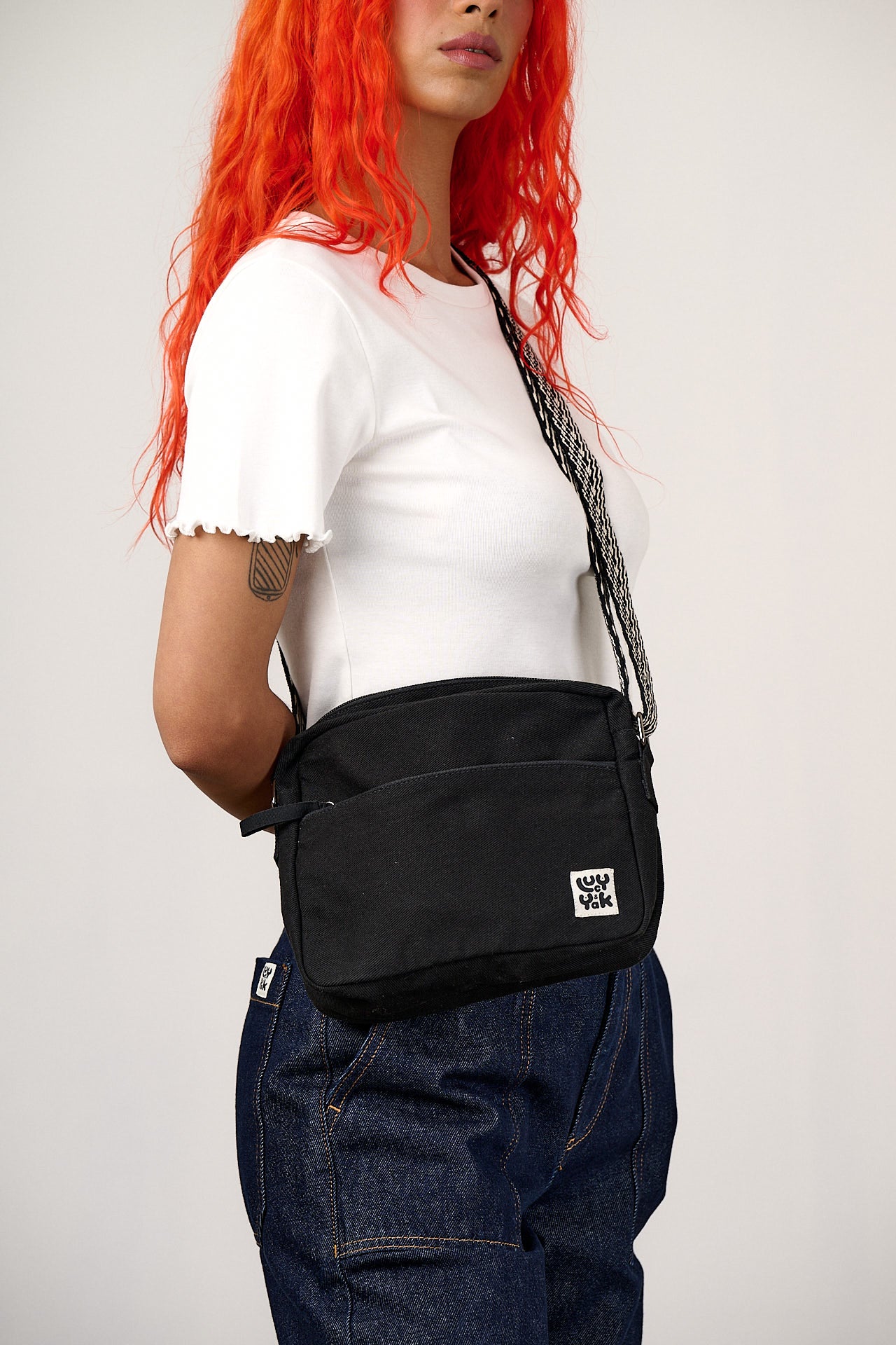 Dara - Cotton Crossbody Bag in Black