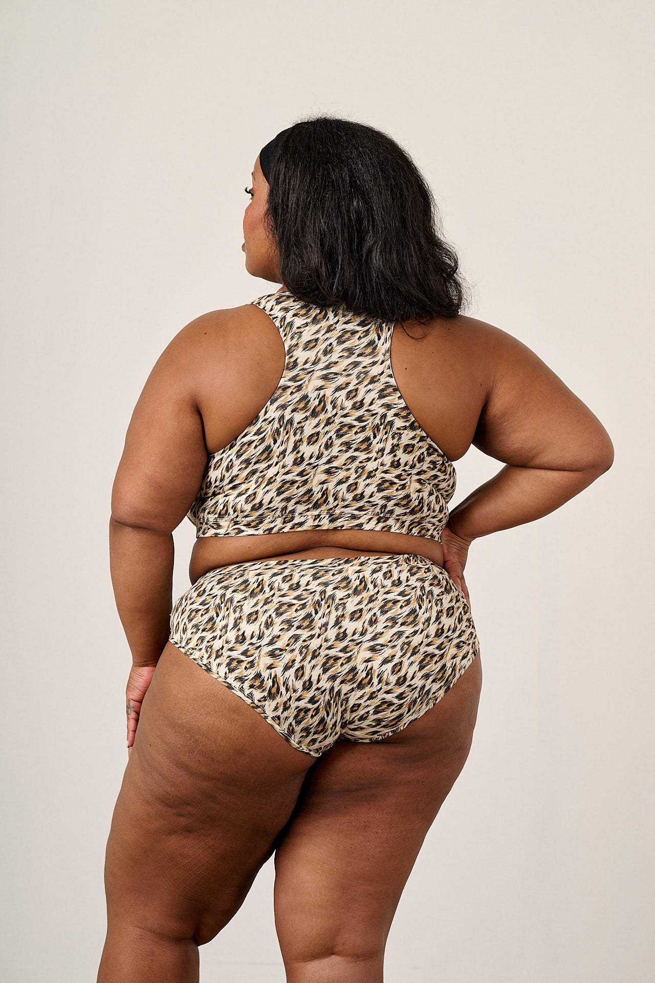 Emil - Viscose Crop Top in Leo Swirl