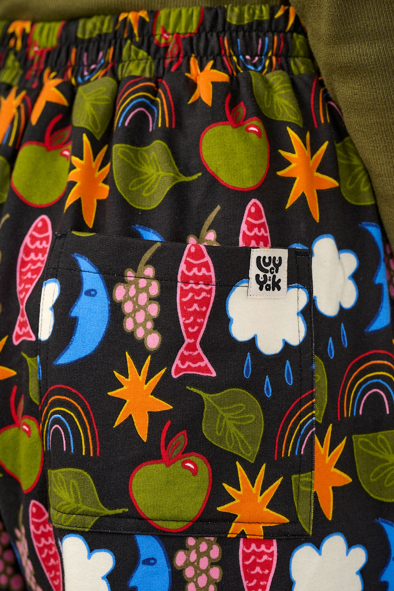 Freddie - Barrel Leg Cotton Jersey Trousers in Naive Shapes Print