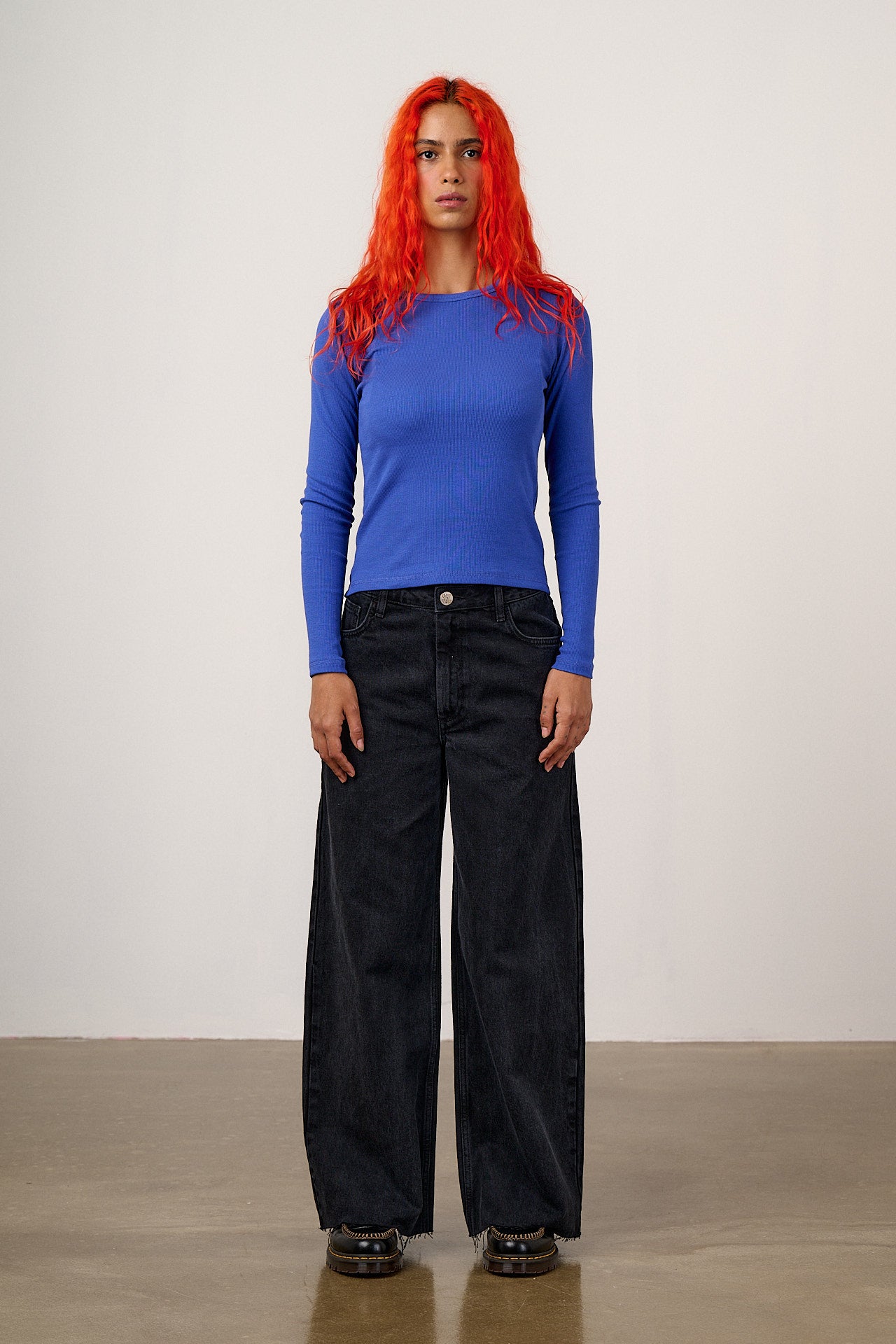 Grayson - Long Sleeve Cotton T-shirt in Dazzling Blue