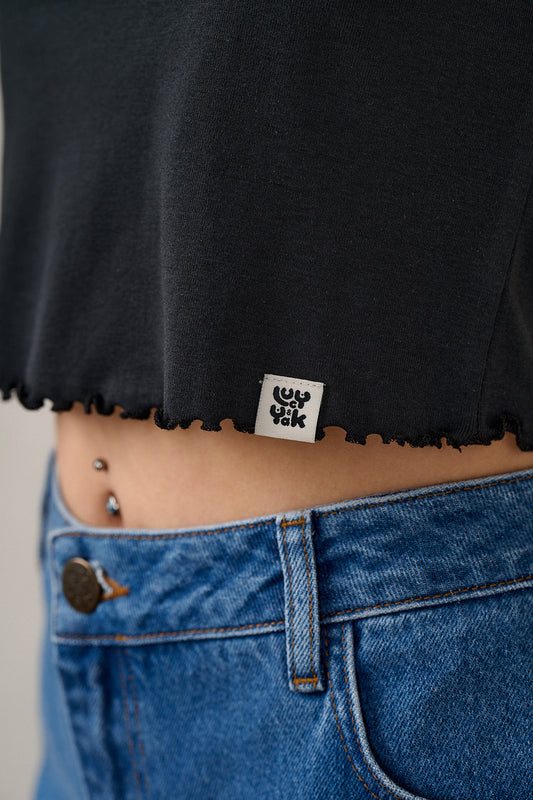 Greta - Cropped Cotton Top in Black