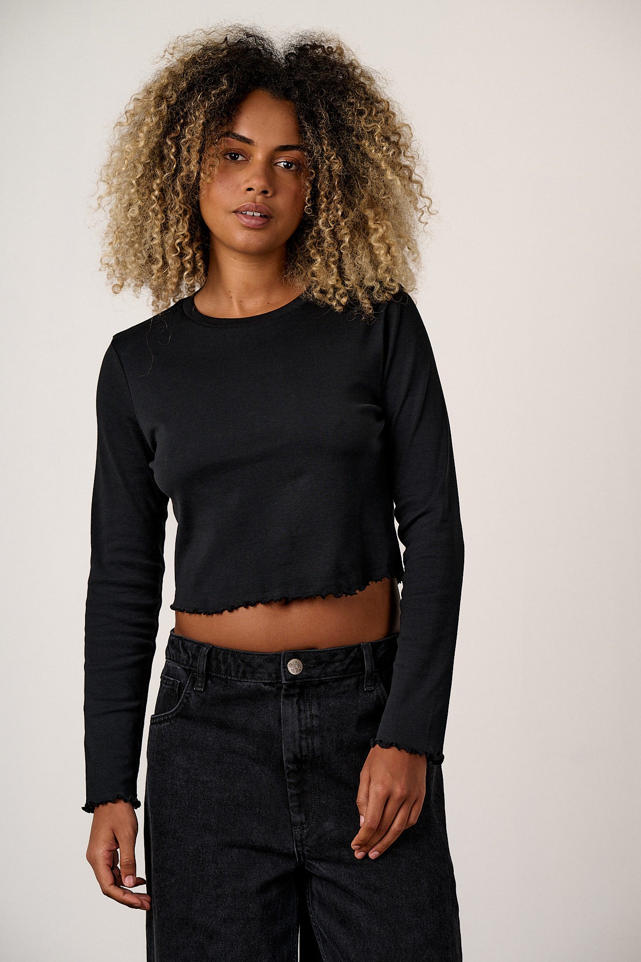 HANSEL_LONG_SLEEVE_TOP_BLACK5.