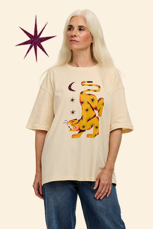 L.E. Benny - Oversized Cotton T-Shirt Artist Print by Hugo Alberto