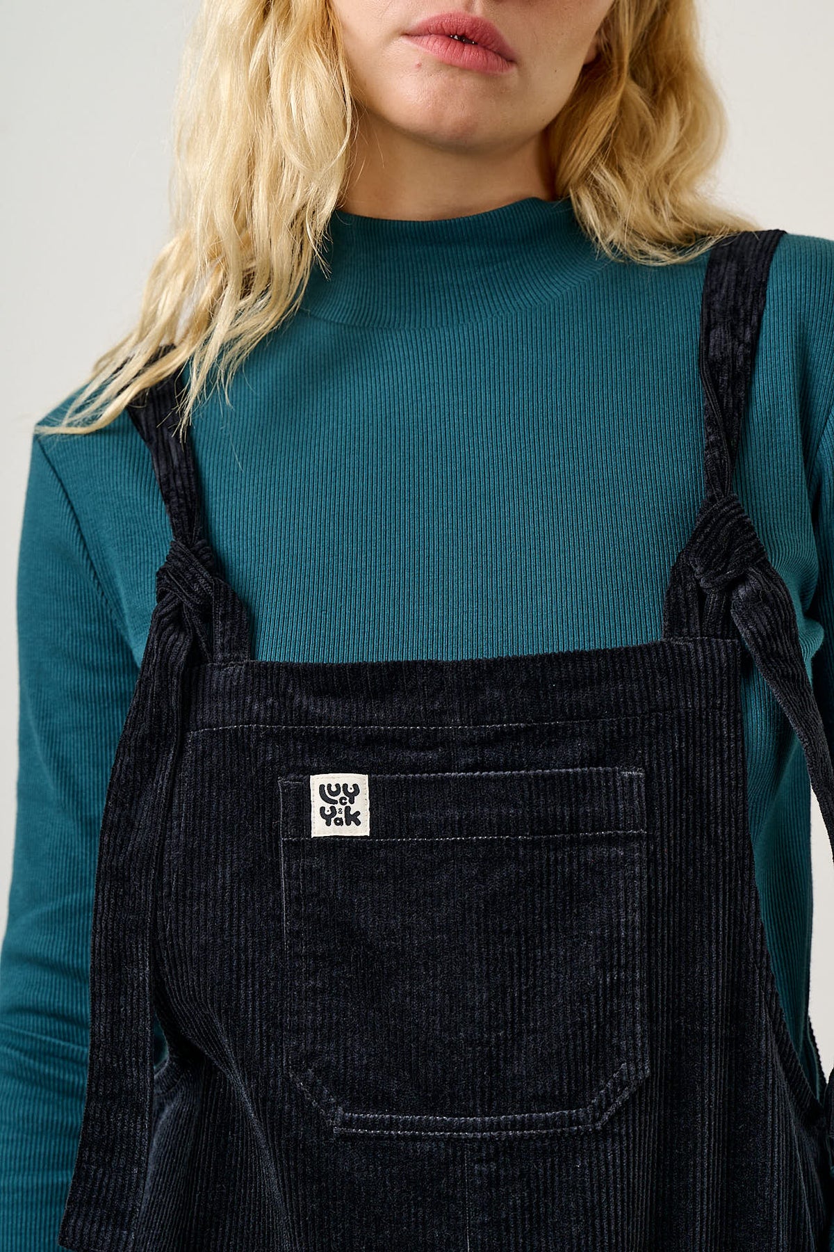 Jenny - Wide Leg Corduroy Dungarees in Black