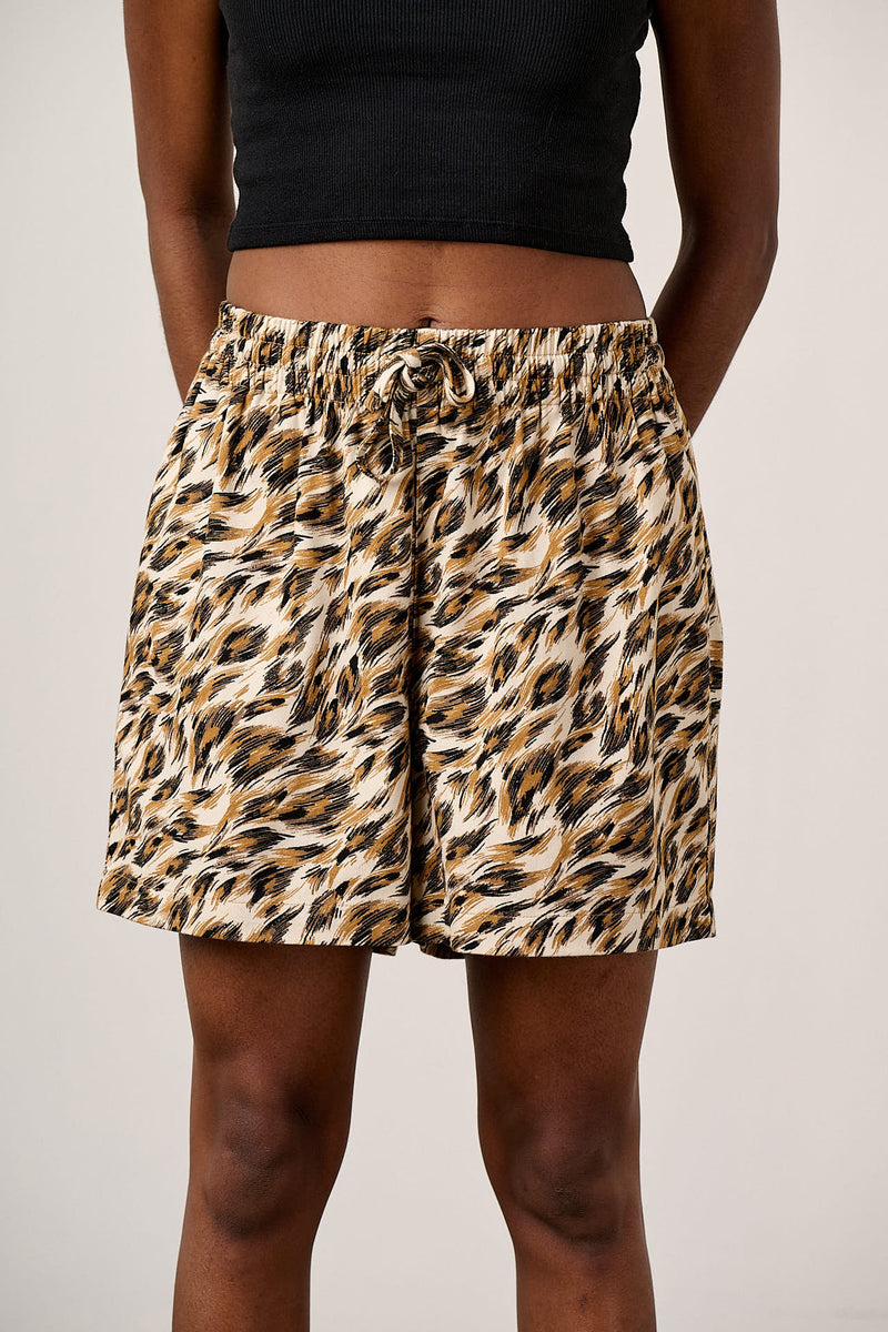 Charlie - Cotton Beach Shorts in Leo Swirl
